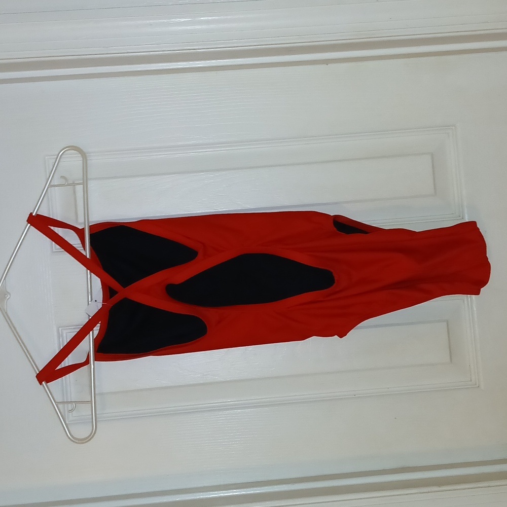 TYR suit - Picture 4 of 11
